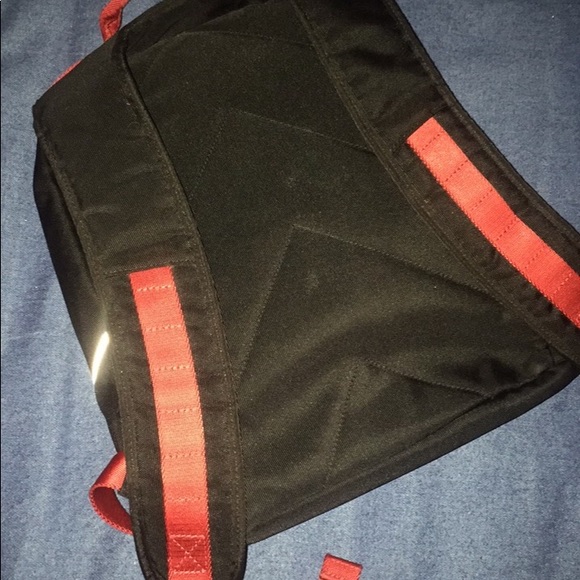 Ferrari Backpack (Black/Red) - Picture 5 of 5